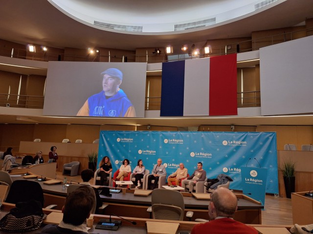 25973c58 b851 480c aa14 078355eeefd2